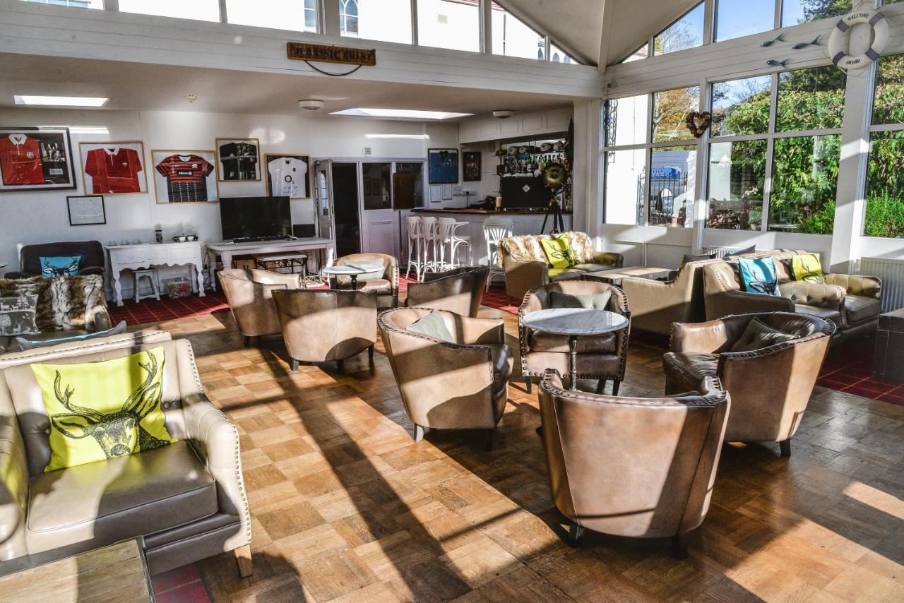 סידמות' The Woodlands Hotel מראה חיצוני תמונה