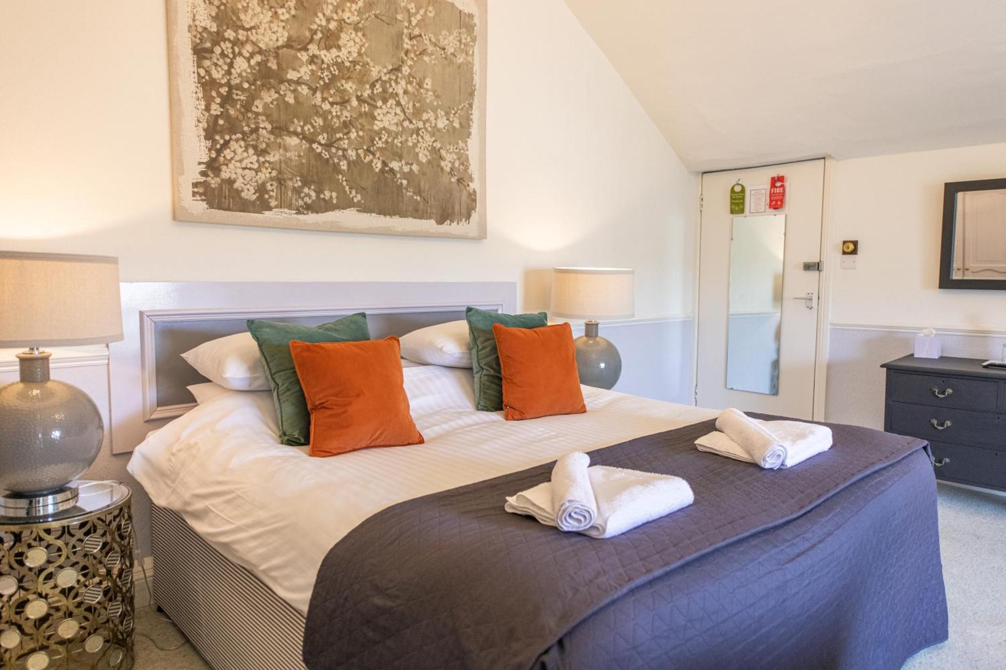 סידמות' The Woodlands Hotel מראה חיצוני תמונה